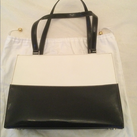 Kate spade colorblock black/white patent leather handbag. - Picture 2 of 12